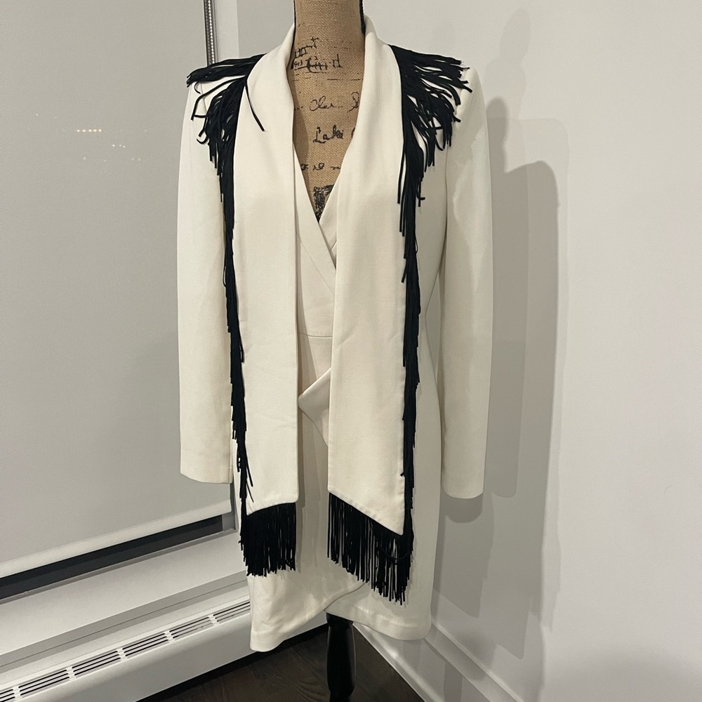 BCBGMAXAZRIA Off White Fringe Blazer Dress. US Medium.